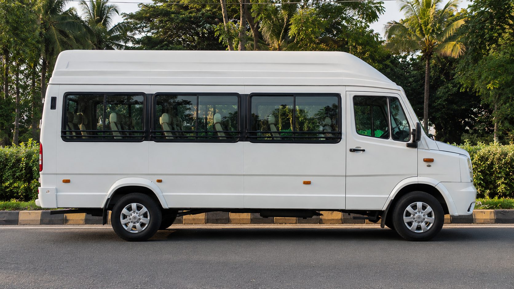 20 Seater Tempo Traveller Exterior